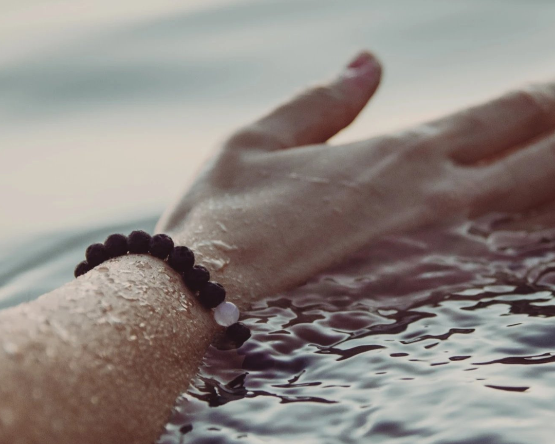 Luft Armband – Lavastein & Achat